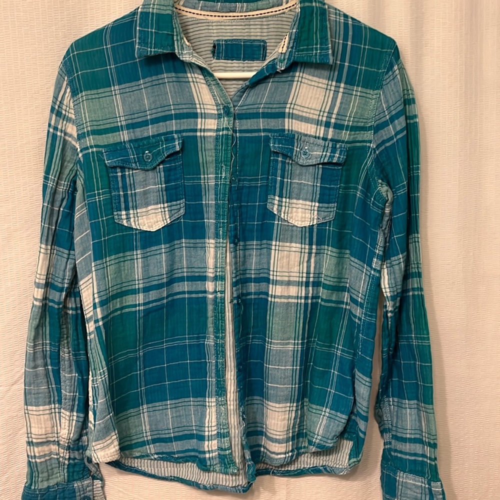 Teal Long sleeve flannel.